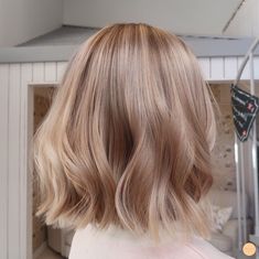 Marriage Hairstyle, Champagne Blonde Hair, Bangs Hairstyle, Honey Blonde Hair, Blonde Hair Looks, Short Blonde Hair, Hair Inspiration Color, Hair Inspo Color, Hair Envy