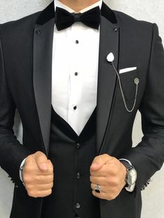 Collection: 2019 Wedding and Prom Collection Product Content: jacket pants shirt bow tie handkerchief chain Color: Black Style: Slim Fit Size: EU (46-48-50-52-54-56) Material:%98satin fabric % 2lycra All Black Tuxedo, Groom Suit Black, Shawl Collar Tuxedo, Suit Styles, Black Suit Wedding, Tuxedo Mask, Coat Suit