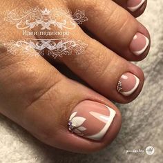 French Pedicure Ideas, French Toe Nails, Flower Toe Nails, Pedicure Ideas