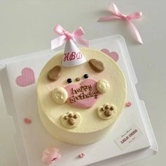 #Customized Cake #Lifestyle Aesthetics #Cream Cake #Cake Styles #This cake #Sharing Cake Japanese Cake Aesthetic, Simple Mini Cake Designs, Simple Aesthetic Cakes, Simple Cake Ideas, Cake Minimal, Puppy Birthday Cakes, Butterfly Birthday Cakes