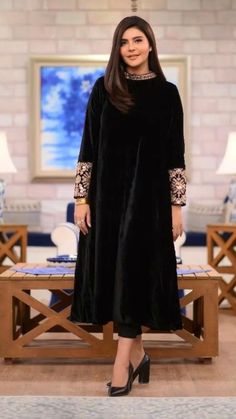 Velvet Dress Designs Pakistani, Dress Design Pakistani, Pakistani Dresses Casual, Beautiful Pakistani Dresses