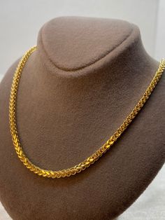 18k Real Gold square Franco chain , 9.34 gr , 23.5 inches, 3mm 18k Real Gold square Franco chain , 8.50gr , 21.5 inches, 3mm 18k Real Gold square Franco chain , 7.75 gr , 19.5 inches, 3mm This is a Trending Etsy Bestselling Franco Necklace. It is made with Authentic Genuine Solid 18K Gold. Easy to layer! Looks beautiful with your favorite charms or even if you wear it alone. BEST PRICE ON ETSY FOR SOLID 18kGOLD FRANCO NECKLACES! Premium spring ring Hook for added safety! Priced to sell! Compare Neck Chain For Men, Italian Gold Chain, Mens Gold Chain Necklace, Accessories Design Sketch, Gold Pendants For Men, Plain Gold Bangles, Ring Hook, Real Gold Chains, Mens Gemstone Rings