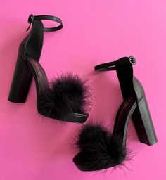 Cute Elegant Heels, Feather Heels Black, Black Fluffy Heels, Black Heels With Feathers, Heals For Dresses, Black High Heels For Prom, Heels With Black Dress, Black Shoes With Heels, Shoes For Wedding Guest