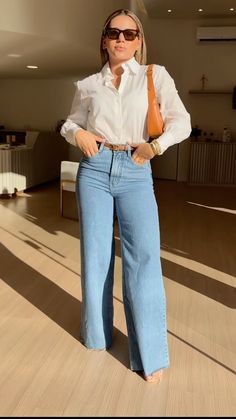 Widelegjeans Outfit Summer, Wide Leg Outfit, Casual Fashion Trends, Time Clothes, Comfy Casual Outfits, Jeans Outfit Women