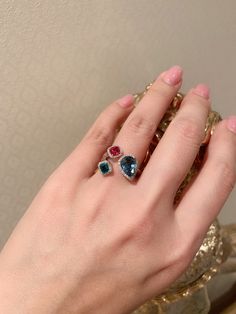 Yellow Sapphire Ring Designs, Gem Stone Rings Women, Sapphire And Emerald Ring, Pearl And Emerald Ring, Emerald Ring Design, Stone Ring Design, Indian Rings, Red Spinel, Indian Jewellery Design Earrings