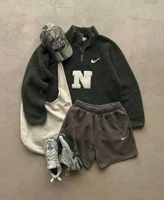 Outfit Gym, Street Style Outfits Men, Guys Clothing Styles, Lazy Day Outfits, Streetwear Men Outfits, Sporty Outfits, 가을 패션, Casual Style Outfits, Lookbook Outfits