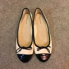 Cream And Black Topshop Satin Ballet Flats. Never Worn. Satin Ballet Flats, Flat Color, Chanel Ballet Flats, Flat Shoes Women, Ballet Flats, Loafer Flats, Topshop, Loafers, Ballet