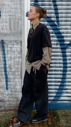 Baggy Rainy Day Outfit, Outfits With Pinstripe Pants, European Layered Fashion, Tshirt Over Shirt Outfit Women, Women Streetwear Winter, Dressy Emo Outfits, Sweater Vest And T Shirt, Simple Attractive Outfits, Baggy Collared Shirt Outfit