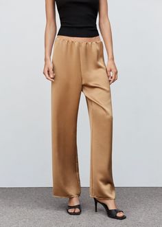 Paris Look, Mango Outlet, Satin Pants, French Women, Elastic Waist Pants, Women Trends, Pants Straight, Waist Pants, Trousers Women