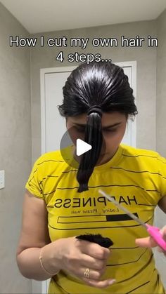 Renu Yadav on Instagram: "This is exactly how I have been cutting my hair for the past 5-6 years - no regrets!!🤪 #haircuttutorial #womenhaircuts #myownhaircut #fashionhacks #styletips #beautytips #doityourself #easyhaircut #layercut #stepcutting #lifehack" Layers Cut For Short Hair, Layercut Haircut Long Hair, Short U Cut Hair, Haircut By Own, Layer Haircut For Wavy Hair, Layercut Haircut Short, Short Layer Cut Hairstyle, Short U Haircut, Layer Cut On Short Hair