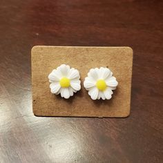 Small White Flower Earrings New White Flower Earrings, White Flower Earring, Small White Flowers, Earrings Studs, Flower Earrings Studs, White Flower, Flower Earrings, Yellow White, White Flowers