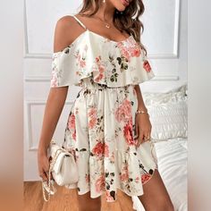 New Boho Floral Popover Cami Ruffle Dress Short * Cold Shoulder Short Sleeve * Adjustable Spaghetti Strap * Stretch High Waist * Flare Short Skirt * Ruffle Hem *Approximate Unstretched Measurements* Xs (2) * Bust 34.5" * Waist 24.25"(Up To 26") * Length 32.25" Small (4) * Bust 36.25" * Waist 26"(Up To 27.5") * Length 33" Medium (6) * Bust 37.75" * Waist 27.5"(Up To 29") * Length 34" Large (8/10) * Bust 40.25" * Waist 30"(Up To 31.5") * Length 34.5" Xl (12) * Bust 42.5" * Waist 32.25"(Up To 26") Casual Short Sleeve Dress, Ruffle Trim Dress, Flare Sleeve Dress, Linnet, Ruffle Hem Dress, Vestido Casual, Outfit Casual, Hem Dress, Waist Dress