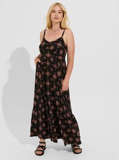 Black Beachwear, Black Tiered Dress, Kimono Shrug, Body Stretch, Maxi Jersey Dress, Dress Images, Women Maxi, Platform Wedge, Sweaters And Jeans