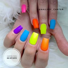 Dnd Lemon Juice Nails, Lemon Juice Nails, Copen Blue, Swarovski Nails, Dip Powder Nails, Prom Nails, Color Powder, Blue Violet, Chrome Nails