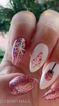 Paznokcie Hello Kitty, Short Acrylic Nails Designs, Xmas Nails, Christmas Nails Acrylic, Christmas Nail Designs, Festival Nails, Christmas Nail, Chic Nails