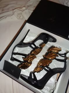 Zanotti Heels, Luxury Heels, Giuseppe Zanotti Shoes, Heels Classy, Aesthetic Shoes, Pretty Shoes, Dream Shoes