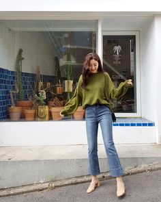 Simple Outfit With Jeans, Daily Wear Outfits For Women, Korean Autumn Outfits, Autumn Korean Fashion, Western Wear Outfits, Korean Fashion Outfits, Casual College Outfits, Korean Casual Outfits, Casual Day Outfits