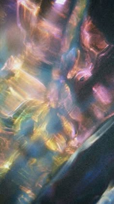 the blurry image shows many different objects in this photo, as well as colors and shapes