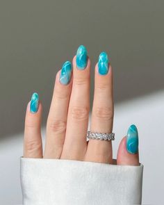 Nail Ideas For School, Nail Ideas For Vacation, Beach Themed Nails, Summer Nail Inspiration, Milk Jelly, Blooming Gel, Beach Nail Designs, Marble Nail Designs, Polished Nails