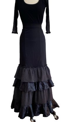 Beautiful Flamenco skirt tiered with zipper. Important: Take your measurement in inches according to the scale and compare with my  WOMEN SIZE TABLE:  SizeA: BustB:Waist      D:length  XS3224-2641 S3426-2841 M3628-3043 L3830-3243 XL4032-3645 Approximate measurements of your garment: Skirt: Size fits: M/L Waist: 30"  Length: 41" Waistband: 3" Care: dry clean Hi,  welcome to myflamencocloset. I always make more skirts and tops to list so please come and visit regularly! My items are one of a kind Skirts And Tops, Flamenco Skirt, Skirt Tiered, Great Barrington, Photoshop Editing, Women's Costumes, Black Skirt, Skirt Top, Simple Way