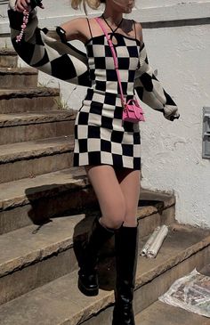 Eclectic Aesthetic Fashion, 2020s Fashion, Artsy Outfit, Save Outfits, Crazy Outfits, Aesthetic Outfit Ideas, White Fashion, Outfits Casuales