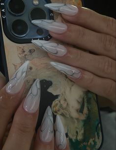 Pearl Nail Inspo Acrylic, Most Wanted Tour Nails, Short Stilleto Nails Acrylics, Nail Ideas Stilletos, Short Stilleto Nails 2024, Silver Abstract Nails, Almond Nails Designs Simple, Stilleto Nails 2024