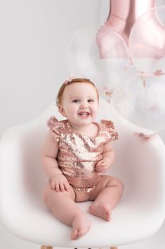 Gold Sequin Romper, Sequin Leotard, 1st Birthday Dress, Cream Jumpsuit, 1st Birthday Dresses, Baby Jumper, Pull Bebe, Girls Leotards