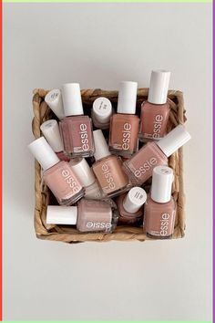 Natural Nails Polish Ideas, Nail Polish Astethic, Good Nail Polish Brands, Best Essie Colors, Nail Polishes Aesthetic, Nail Products Aesthetic, Essie Neutral Nail Polish, Aesthetic Nail Polish Colors, Classy Nail Polish Colors