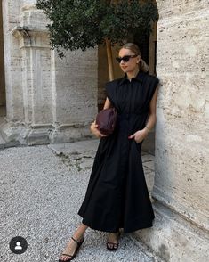 Fashion Diary, Current Styles, Stylish Fashion, Dark Academia, 90s Fashion, All Black, Spice Things Up, Quick Saves, Black