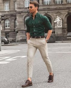 Men Work Outfits, Best Business Casual Outfits, Irish Shirts, Khakis Outfit, Formal Men Outfit