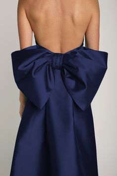 Long Dress With Bow On Back, Dress With Bow In The Back, Jazz Aesthetic Clothing, Silk Dress With Bow, Gowns With Bow, Zac Posen Gown, Candle Gif, Bow Gown, Bow Dresses