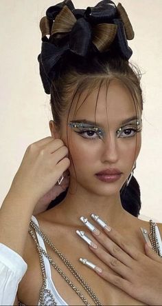 Starfield Library, Aesthetic Hairstyle, Exclusive Club, Cute Makeup Looks, Clothes And Shoes, Shoes And Boots, Editorial Makeup