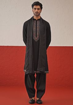 Black Kurta Set With Dupatta Kalpraag - Fabilicious Fashion Black Ethnic Wear Indian Men, Indian Man Style, Black Designer Kurta For Men, Mens Embroidered Kurta, Wedding Kurta For Men Party Wear, Black Kurta Outfit For Men, Ethnic Wear Men Indian, Black Kurta Designs Men's Style, Kurta With Dupatta Men