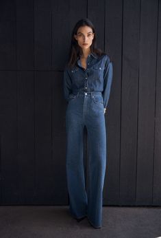 Old Money Summer Outfits, Old Money Summer, Denim Shirt Outfit, Denim Street Style, Chique Outfit, Look Jean, Looks Country, All Jeans, Double Denim