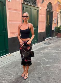 Summer Vacay Outfits, Spain Outfit, Europe Outfits, Italy Outfits, Going Viral, Mode Inspo