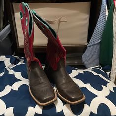 Barely Worn, Bought A Size Too Big. Beautiful Pink And Brown Color Combo. Squared Toed. Brown Color Combo, Buckaroo Style, Ariat Shoes, Pink And Brown, Style Boots, Color Combo, Shoes Heels Boots, Color Combos, Brown Color