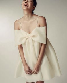 Vania Romoff, Bow Aesthetic, Bow Mini Dress, Babydoll Mini Dress, Big Bow, Glam Dresses, Classy Dress, Fancy Dresses