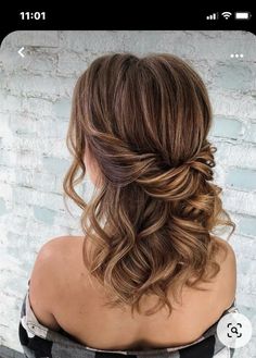 Partial Updo, Hair Half Up Half Down, Boho Hairstyle, Hair Half Up, Up Dos For Medium Hair, Wedding Hairstyles Half Up Half Down