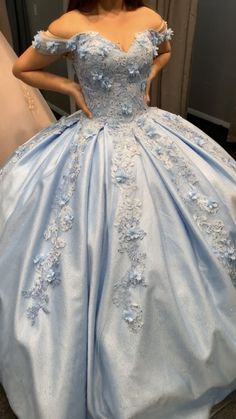 Baby Blue Quinceanera Dresses Cinderella, Light Blue Dama Dresses For Quince, Quiencera Dresses Light Blue, Quinceañera Blue Dress, Light Blue 15 Dresses, Ice Blue Quinceanera Dresses, Blue Quinceanera Dresses With Sleeves