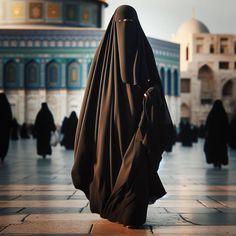 Dress Islamic, Excel Tutorials, Islamic Quotes Wallpaper, Niqab, Islamic Pictures, Girl Wallpaper, Girly Photography, Wallpaper Quotes