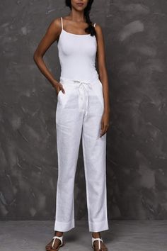 Tailored in 100% linen fabric and offering a drawstring to adjust according to your comfort, we have designed a perfect pair of tapered trousers. Womens Trousers, Tapered Trousers, Womens Pants, Drawstring Pants, Pure Linen, Linen Pants, Trousers Women, Linen Fabric, Perfect Pair