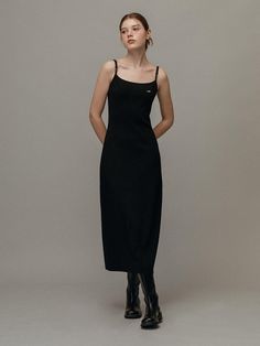 Composition : 3%Tencel, 69%Viscose, 28%PolyesterColor : BLACK,BEIGECountry of Origin : China Sleeveless Knit Dress, Sleeveless Knit, Leeds, Knit Dress, Jumpsuit Dress, Dress Outfits, Composition, Jumpsuit, China