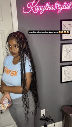 Jayda Bohemian Knotless Braids, Bohemian Knotless Braids Edges, Knotelles Braids Styles, Boho Braids With Edges, Beach Vacation Braids For Black Women, Hairstyles For The Summer Black Women, 30in Wig Hairstyles, Hair Looks Black Women, Trible Braids For Black Women