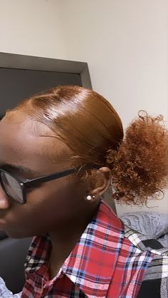 Honey Blonde 4c Natural Hair, 4c Dyed Hair Natural, Dyed Short Natural Hair, Dyed 4c Hair, Cute Hairstyles Ideas, Hair Styles Aesthetic, Hair Color Underneath, Hair Color Streaks