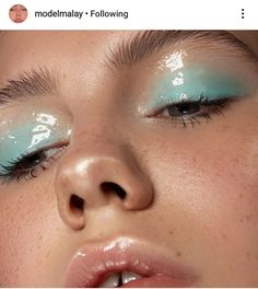 Summer Eyeshadow, Maquillage On Fleek, Mekap Mata, Makeup Contouring, Editorial Vogue, Galaxy Makeup, Glossy Eyes, Smink Inspiration