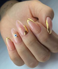 Nails Design For Graduation, Gelish Inspo, Gold Almond Nails, Nails Almond Acrylic, Acrylic Nails Almond, Nail Sunny, Almond Acrylic, Wow Nails, Hello Nails