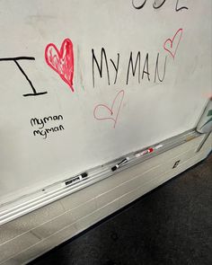 a white board with writing on it that says i love my mama