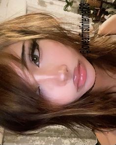 emo Eyeshadow For Eye Shape, Cool Grunge Makeup, Cute Alt Makeup Looks, Emo Makeup No Lashes, Modern Emo Makeup, Grunge Fall Makeup, Emo Bangs Tutorial, Casual Emo Makeup, Simple Emo Makeup Looks