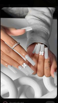 Insta Baddie Nails Acrylic, Just Quotes, Stiletto Acrylic Nails, Unusual Nail Designs, Basic Baddie Nails, Nails Edgy, Cartoons Movies, Acrylic Toe Nails