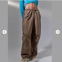 Urban Outfitters Unisex Brown Tan Parachute Pants Joggers Cargo Pants Brand New. Tags Attached. Tan Parachute Pants Outfit, Brown Parachute Pants Outfit, Brown Parachute Pants, Urban Outfitters Sweatpants, Parachute Pants Outfit, Yellow Sweatpants, Swishy Pants, Canvas Work Pants, Y2k Cargo Pants